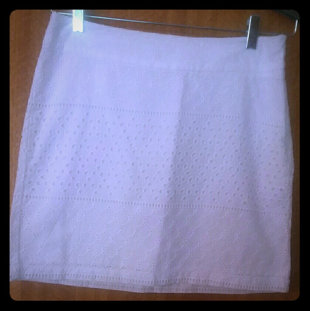 White Eyelet Lace Mini-skirt